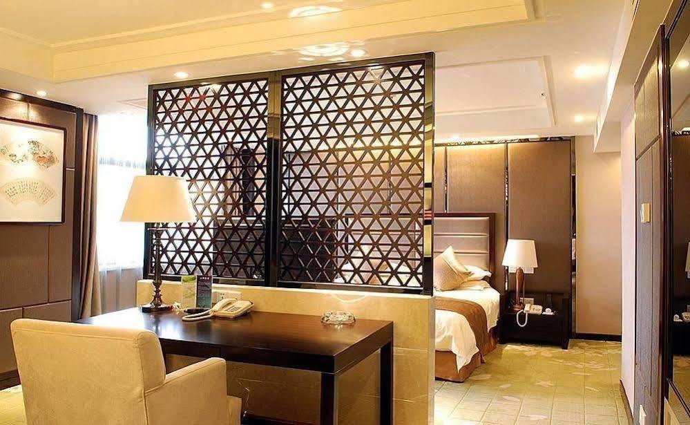 Wuxi Grand Hotel Exterior foto